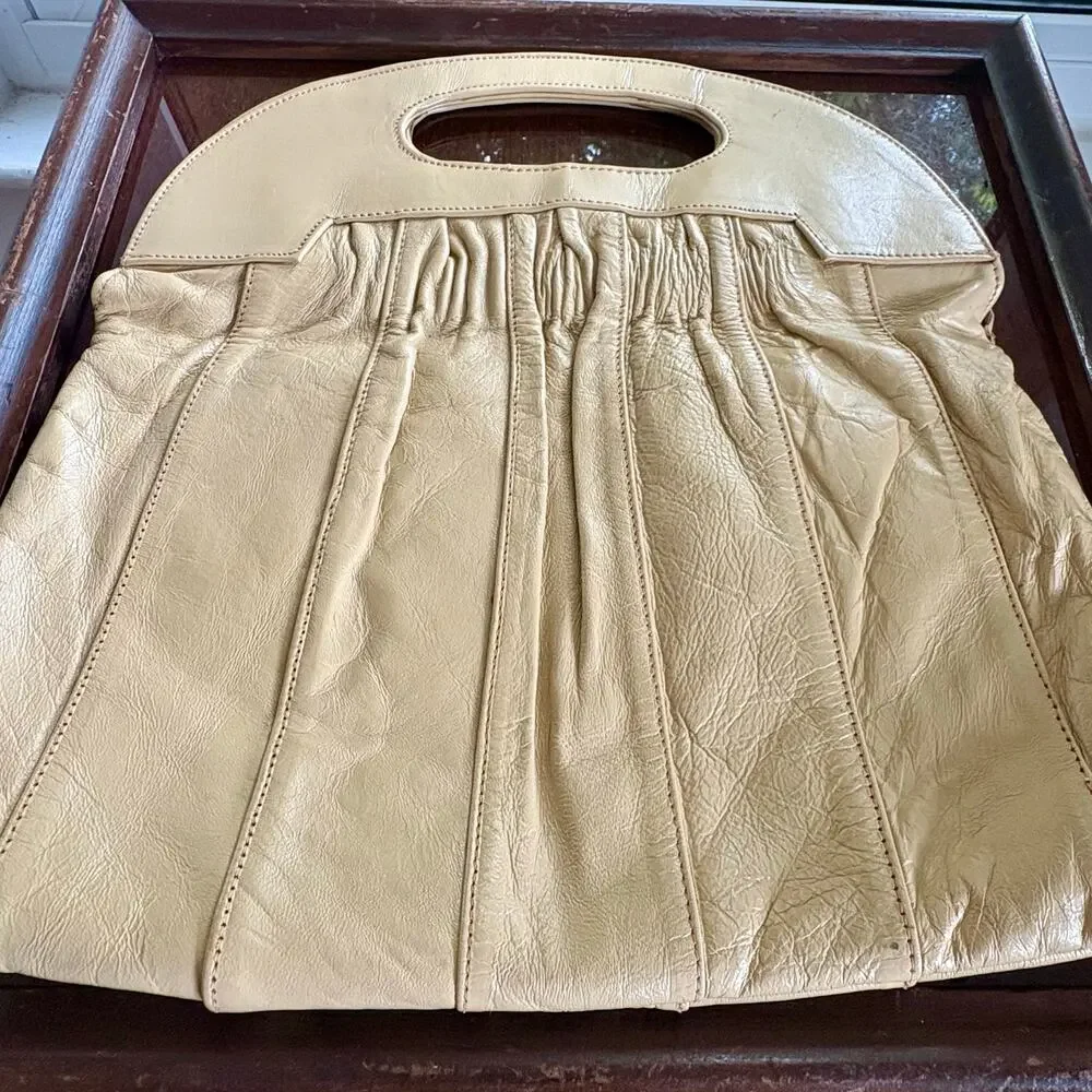 Vintage Cream Leather Pleated Slouch Cutout Handle Purse